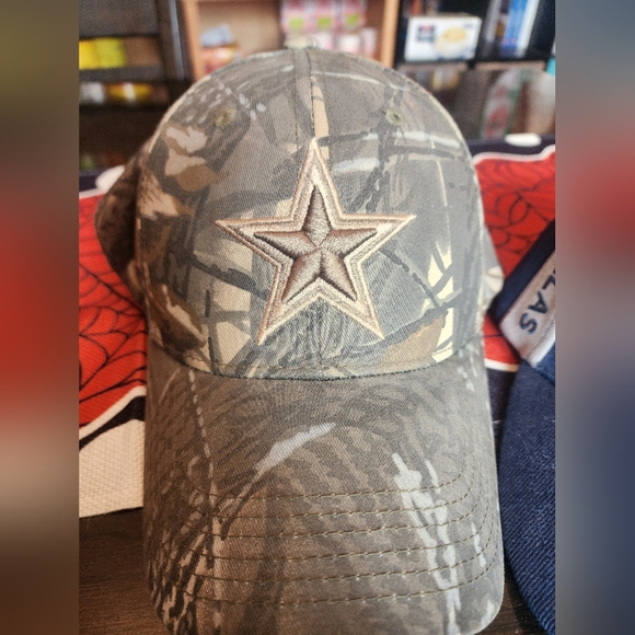 Dallas Cowboys hats - Picture 2 of 9